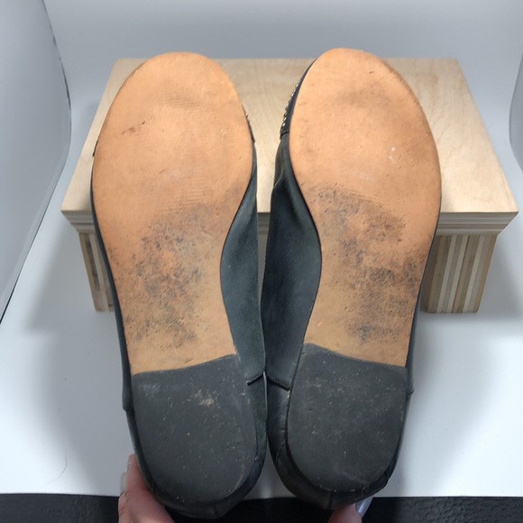 Steve Madden distressed leather flats, size 7.5 - Picture 7 of 7